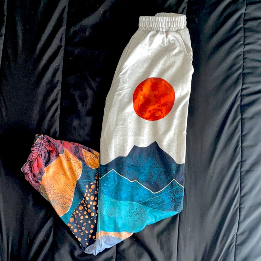 Scenery Joggers